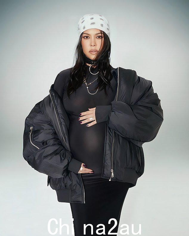 Miserable:'所以你告诉我我不快乐,我很痛苦,你有一个名为 Not Kourtney 的旁聊,但你告诉我你很快乐为我?'考特尼问道