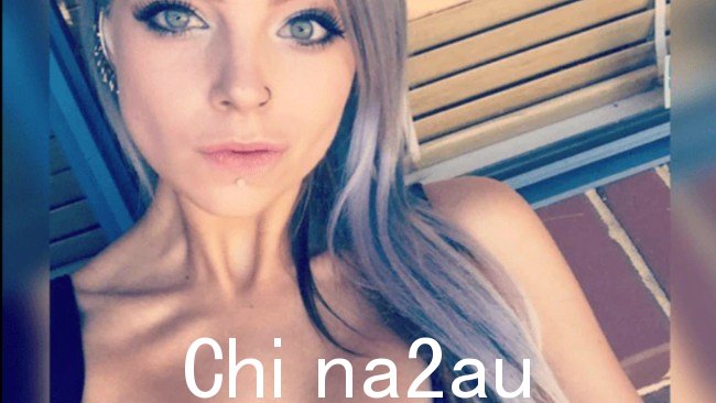 Piil 女士是她的手臂和腿部严重被咬伤,被送往医院,并接受了五次紧急手术。图片:Facebook