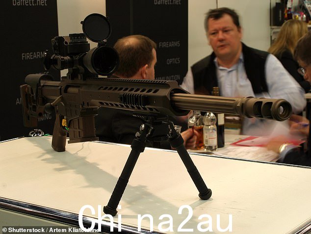 该单位经常使用美国制造的武器,包括巴雷特 MRAD