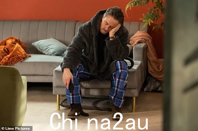 触犯法律:当其他人发现戴夫的秘密藏匿处时,他的毒品问题出现了令人震惊的新变化,导致他被捕