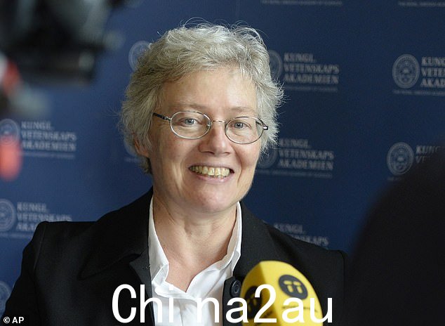 来自法国的 Anne L'Huillier 教授是第五位获得诺贝尔物理学奖的女性。她称该奖项“非常特别”