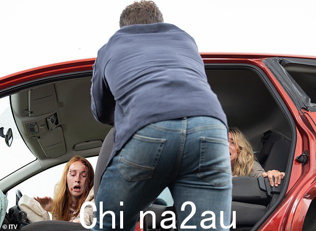 哦不!为了对抗不断上升的恐慌,惊恐的麦肯齐试图下车,但当他逃跑时,汽车吱吱作响并移动