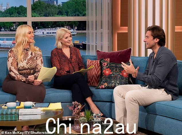 诚实:在周二的《This Morning》节目中,詹姆斯向主持人 Holly Willoughby(42 岁)和 Josie Gibson(38 岁)讲述了与 Matt 共度时光的感受