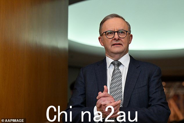 总理(如图)被记者问到有关咆哮的问题,但承认他没有看到,并且“不会参与这样的辩论”
