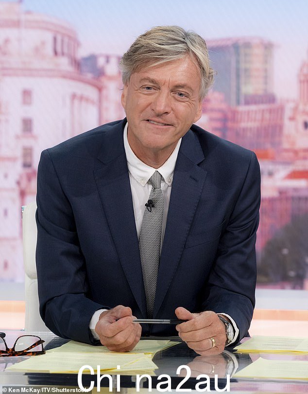 启示:理查德·马德利 (Richard Madeley) 透露,在感染了一种令人讨厌的新冠病毒后,他的一只耳朵现在聋了