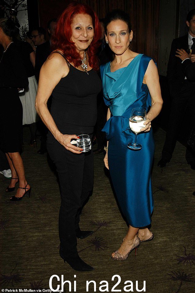尤物:2006 年 Sarah 与 SATC 造型师 Patricia Field 合影
