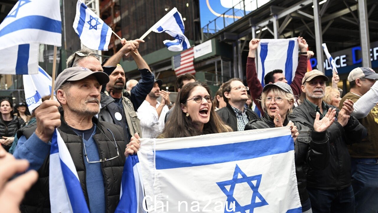 亲巴勒斯坦抗议者在纽约与以色列支持者进行暴力威胁