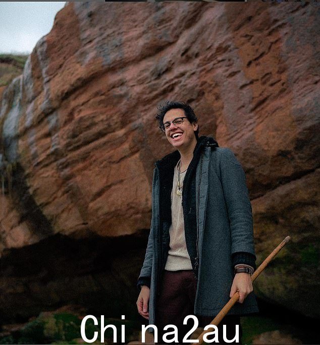 Laughing Ashmawi 发布了许多来自全球遥远地点的图片