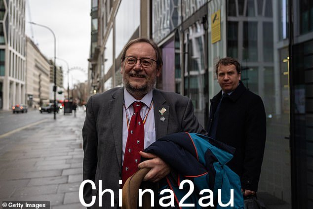 在周二的工党会议上,英国医学会主席 Philip Banfield 教授(如图所示)未能排除冬季进一步举行医生罢工的可能性,当时 NHS在最大的压力下