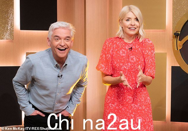 Holly 和 Phil 在 2023 年 5 月一起直播《This Morning》的照片;据报道,斯科菲尔德上周在涉嫌绑架阴谋曝光后给威洛比女士发了信息