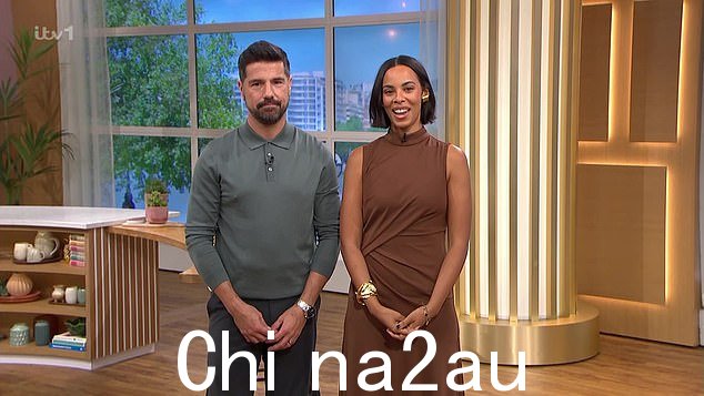 今天,罗谢尔·休姆斯 (Rochelle Humes) 和克雷格·道尔 (Craig Doyle) 在节目开场时祝愿前《This Morning》主持人表现出色