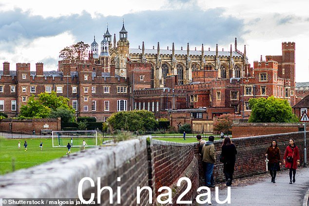 工党将继续推进向私立学校收取 20% 增值税的提议,并取消私立学校获得的 80% 的商业费率减免。图为:独立寄宿学校伊顿公学