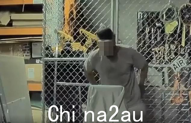 窃贼,一男一女,偷走了价值 5,000 美元的自行车和 1,500 美元的滑雪装备,然后逃离现场
