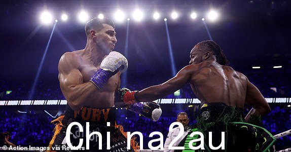 拳击 - KSI v Tommy Fury - AO 竞技场,英国曼彻斯特 - 10 月 14 日,2023 年 KSI 针对 Tommy Fury 的行动图片,来源:Reuters/Jason Cairnduff