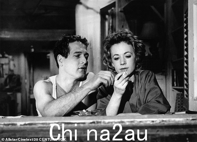 保罗·纽曼 (Paul Newman) 饰演埃迪·费尔森 (Eddie Felson) 和派珀·劳瑞 (Piper Laurie) 饰演莎拉·帕卡德 (Sarah Packard) 出现在 1961 年的电影《骗子》中