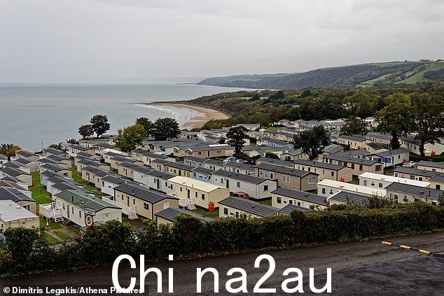 Haven Holidays 拥有西码头假日公园 (Quay West Holiday Park) 的土地,该公司表示,桅杆将改善这个热门夏季目的地游客的移动覆盖范围
