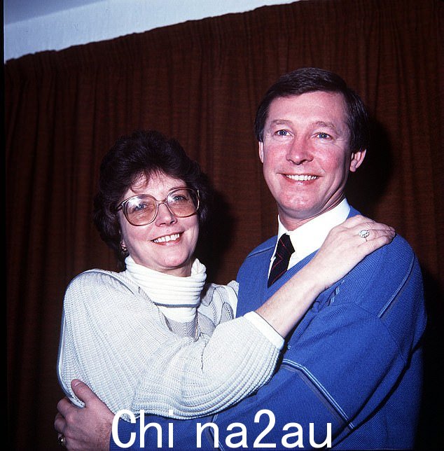 Lady Cathy 和 Sir Alex 在格拉斯哥的一家打字机工厂工作时相识,并于 1966 年结婚