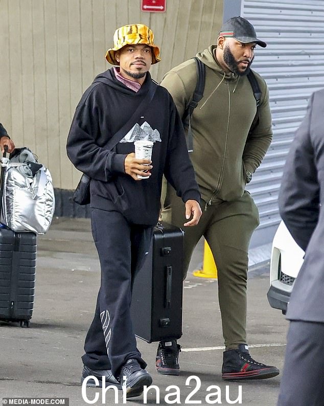 Chance the Rapper 于周三抵达悉尼机场,他的第一站是麦当劳