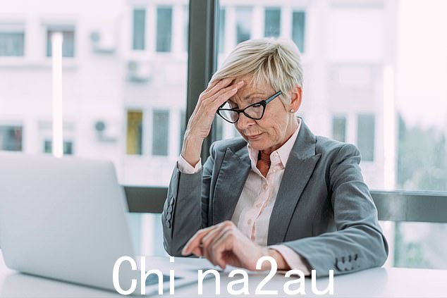 根据英国国家护理与卓越研究所 (NICE) 的数据,大约一百万英国女性使用某种形式的支持来管理她们的更年期