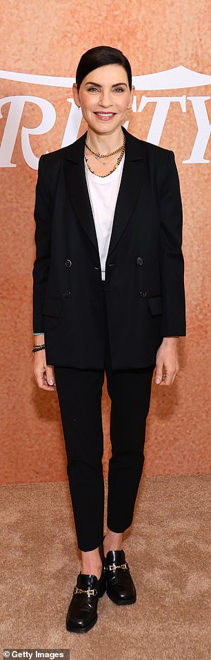 引领潮流:57 岁的 Julianna Margulies 参加峰会,讨论反犹太主义对行业的影响以及打击方法
