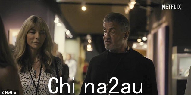 家庭事务:最令人心酸的时刻是当斯莱考虑到他可能在电影业的下行中失去的东西时:他的家人