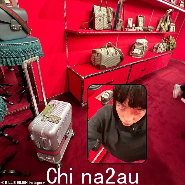 设计师品味:这位流行歌星附上了社交媒体应用 BeReal 的截图,显示她在 Gucci 商店