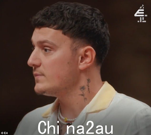 Tension:JJ 承认他与 Ella 有联系,尽管他与 Bianca 在一起