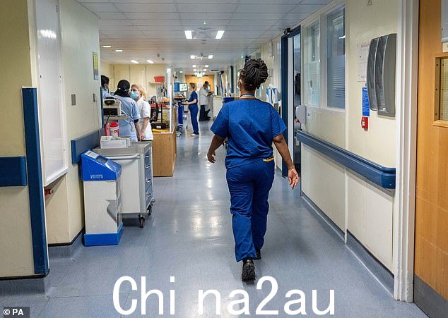 更重要的是,活动人士说,我们对此可能别无选择 ¿ 因为无论我们说什么,我们的信息都将进入这个庞大的新 NHS 数据库