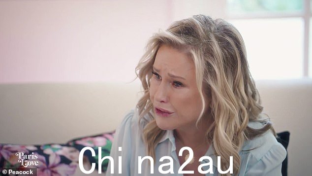 Sweet:'你是认真的吗?!'凯西一边流着泪一边伸出手,让女儿把小孩子带到她身边