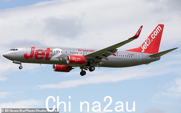 周二,一名起诉律师概述了 Jet2 工作人员在飞往土耳其安塔利亚的航班上发生事件四天后如何联系警方的情况。图为:Jet2 航班的库存图片
