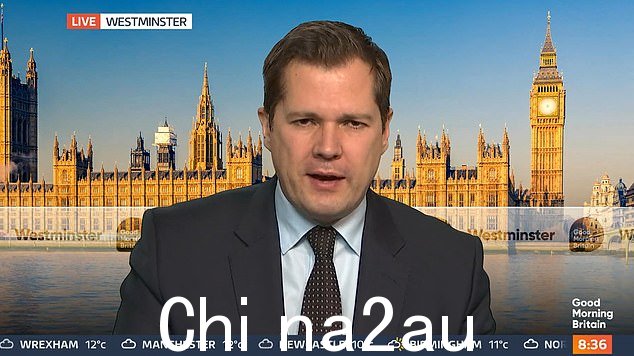 在今天早上的一轮采访中,英国移民部长罗伯特·詹里克 (Robert Jenrick) 表示,认为谋杀包括妇女和婴儿在内的 1,400 人有任何正当理由的说法是“错误的”” class=