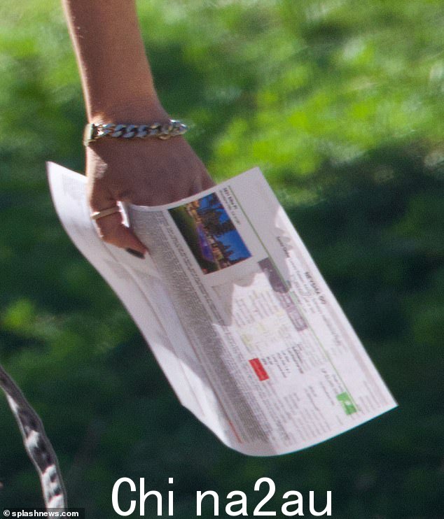 价格昂贵:有人发现她在看价值超过 250 万美元的房屋