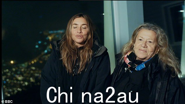 种族:全赛nt 的 Melanie Blatt 和她的妈妈 Helene 获得第三名