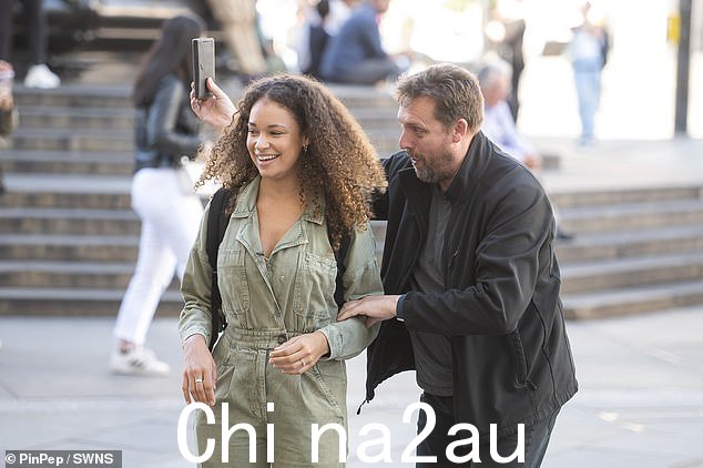 汤普森的花招让他被太阳马戏团等公司招募