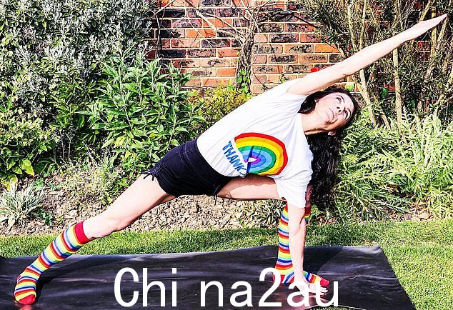 麦吉尼斯夫人的父亲西蒙·巴尼特患有慢性疾病