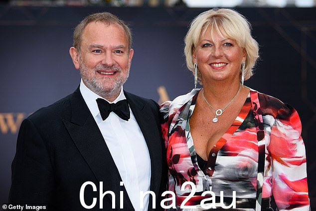 心碎:休和露露在 9 月底确认分手,就在几天前,休和露露单独出席了《唐顿庄园》联合主演米歇尔·道克瑞的婚礼,(2019 年拍摄)