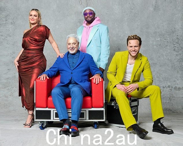 阵容:美女与 Olly Murs、Tom Jones 和 will.i.am 一起参加 2021 年的节目,下个月再次开播,双方都需要参加新系列的发布会