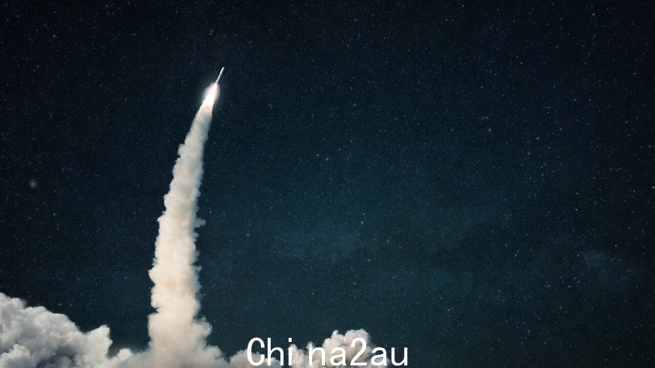中国成功将三名宇航员送入空间站