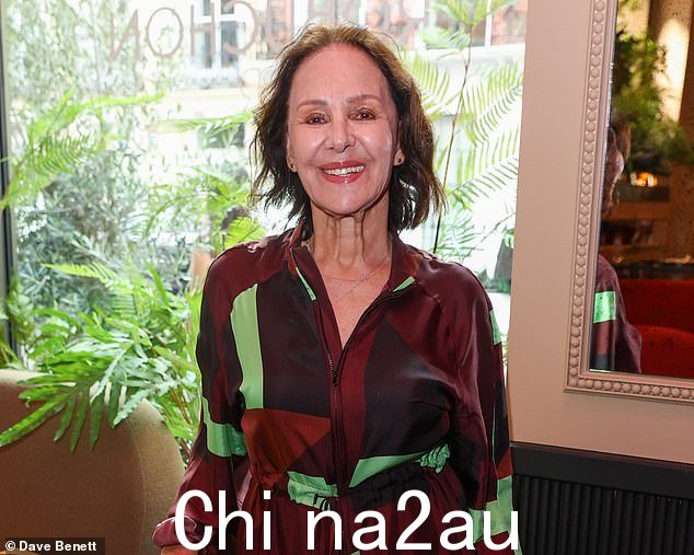 辩论:80 岁的阿琳·菲利普斯 (Dame Arlene Phillips) 女士在 MailOnline 独家采访中承认职业舞者具有优势