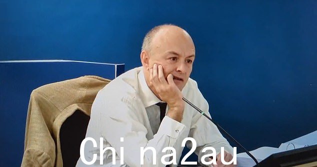 多米尼克·卡明斯(如图)在犯规行为中将部长们称为“c***s”和“白痴”在向 Covid 调查提供证据时显示的消息