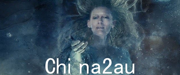 闹鬼:白女巫令人毛骨悚然的角色由蒂尔达·斯文顿在 2005 年的电影中扮演