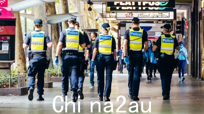 最新的维州警方年度报告显示,在岗警察的数量比一年前还少然而,同期犯罪率有所上升。图片:Chris Putnam/Future Publishing via Getty Images