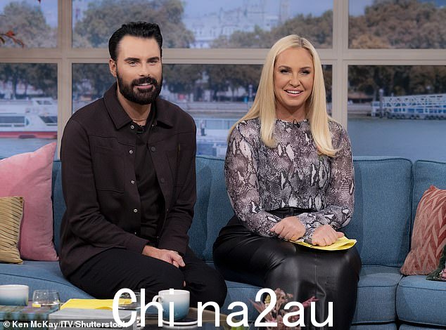 这是 Rylan:William Hill 宣布 35 岁的 Rylan Clark 有 5/4 的几率接替 Phil;ip Schofield 和 Holly Willoughby,后者在令人震惊的绑架和谋杀威胁中离开了节目