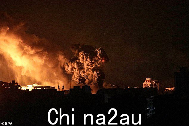 以色列空袭加沙地带北部后烟雾升起