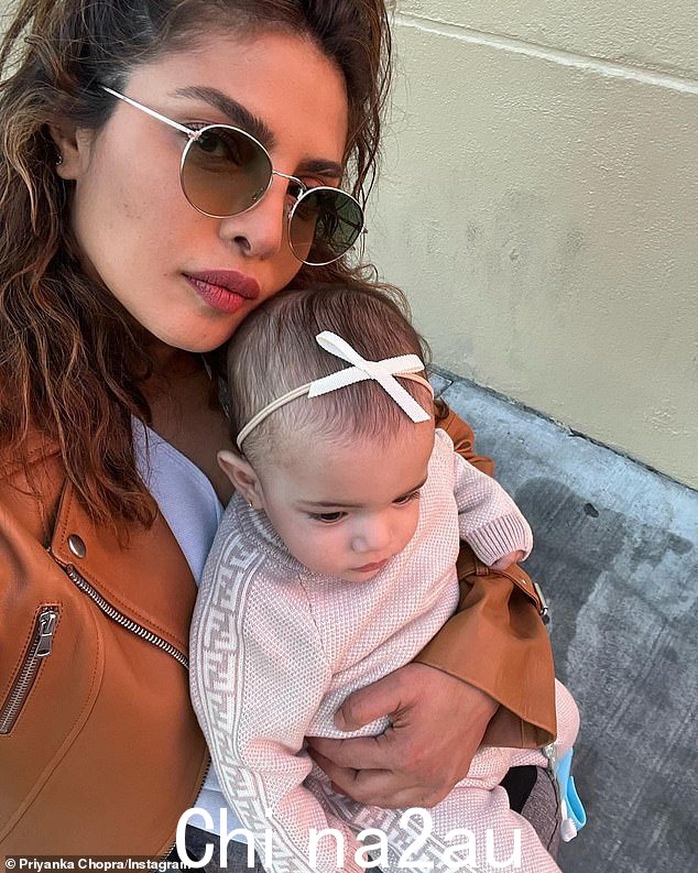 Motherhood:Priyanka 最近坦诚地讲述了她第一次当妈妈的经历