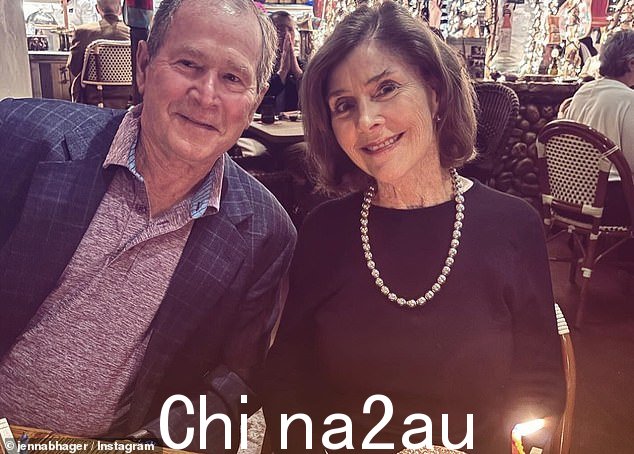 布什夫妇庆祝了前第一夫人的 77 岁生日以及结婚 46 周年纪念日,而他们的女儿们则回到了家乡德克萨斯州