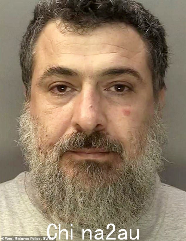 Alsino 因谋杀、谋杀未遂和持有刀具罪被判终身监禁,刑期至少 26 年