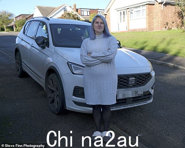 娜塔莉·希伯德(如图)�� 在 Williams 为她的价值 42,000 英镑的 SEAT Tarraco 配上钥匙之前,她已经攒了几个月的钱来支付首付