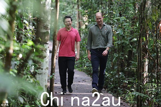 威廉王子和黄循财今天在皇家访问新加坡期间交谈