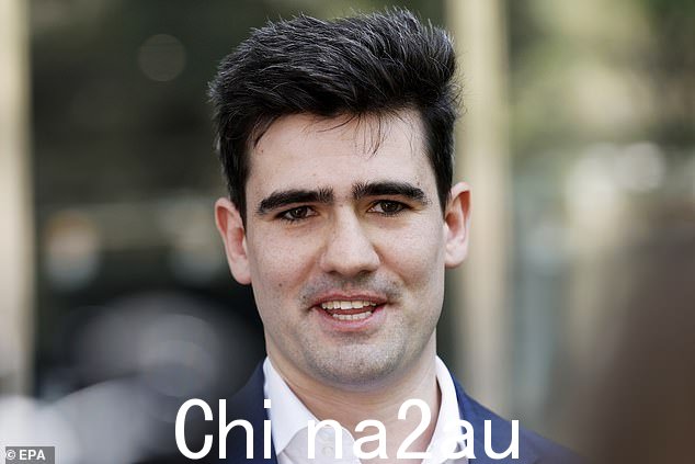 Jacob Hersant,24 岁,根据一项禁止行纳粹礼和符号的新维多利亚州法律受到指控